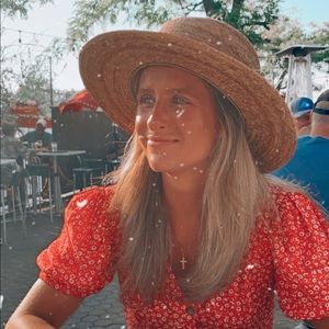 Meet your Posher, Amber